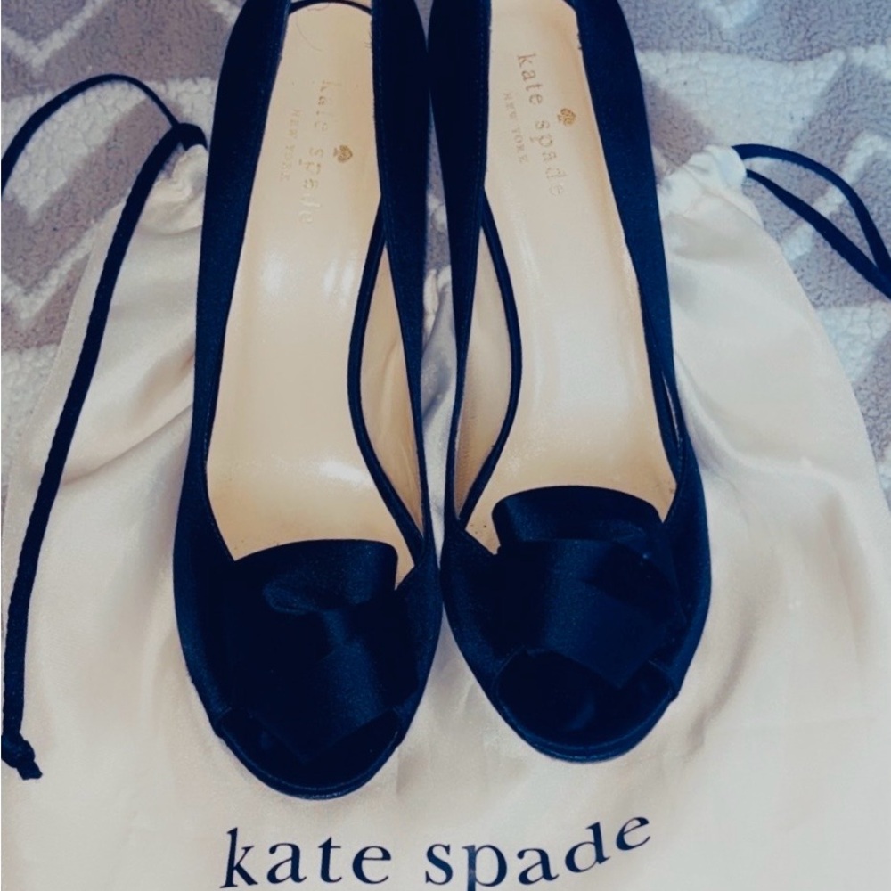 ♠️Kate Spade Black Peep-Toe ♠️